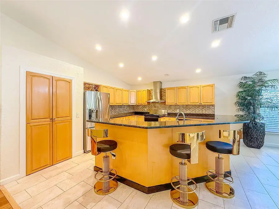 588 Bay St, Palm Harbor, FL 34683 - #2