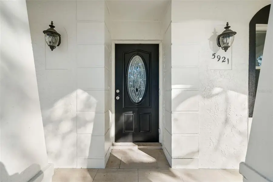 5921 Yorkshire Road, Tampa, FL 33634 - Image #3