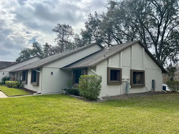 2584 Laurelwood Drive #15C, CLEARWATER, FL 33763