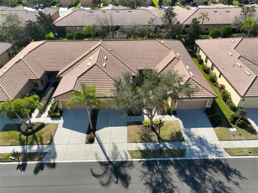 332 Bluewater Falls Court, Apollo Beach, FL 33572 - #2