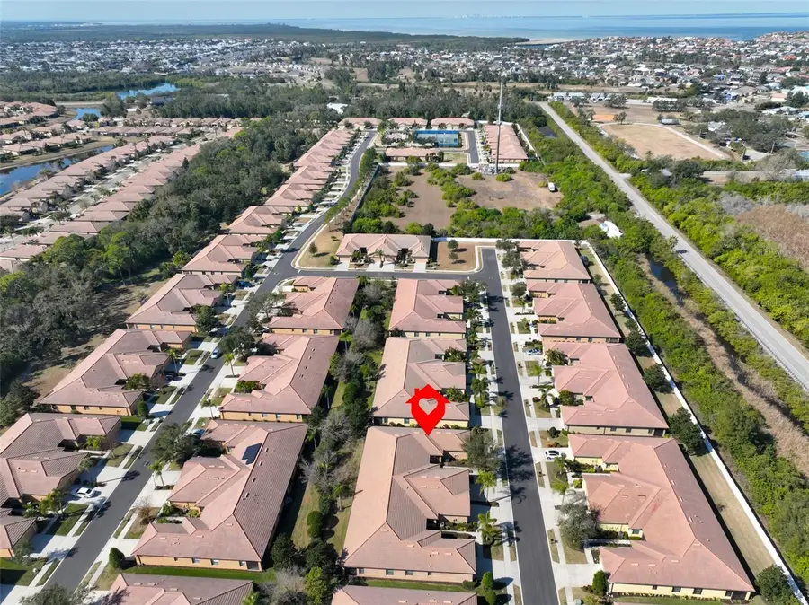 332 Bluewater Falls Court, Apollo Beach, FL 33572 - #3