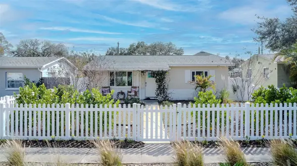 842 53rd Terrace N, ST PETERSBURG, FL 33703