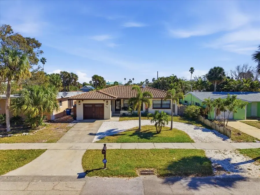 937 Bruce Avenue, Clearwater Beach, FL 33767 - Image #2