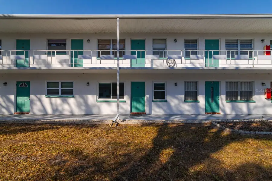 5850 21st Street N #4, Saint Petersburg, FL 33714 - #2