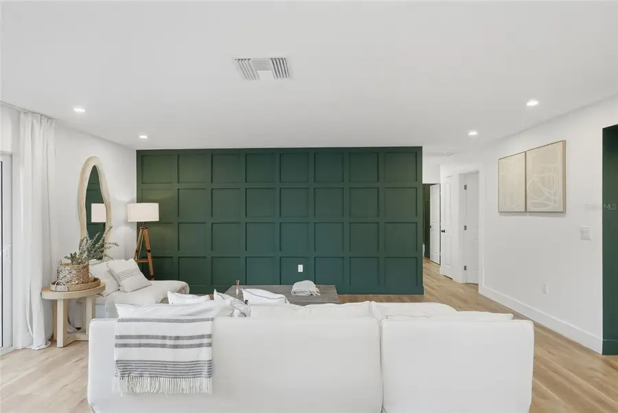 2664 60th Avenue S, Saint Petersburg, FL 33712 - Image #3