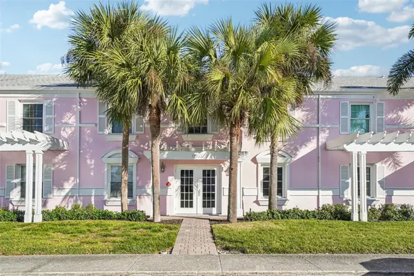 4822 Coquina Key Drive Se #B, ST PETERSBURG, FL 33705