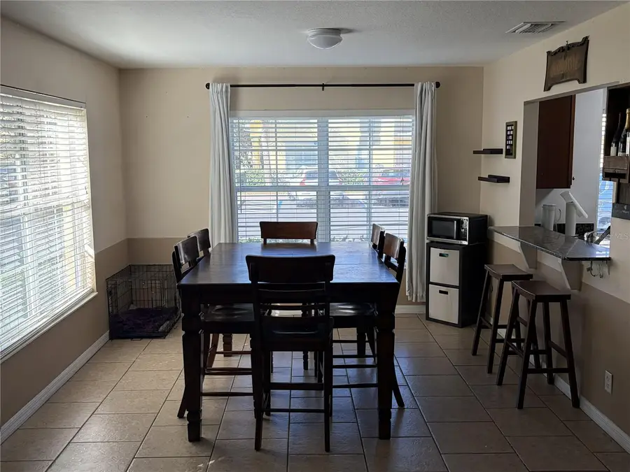 3858 Island Way, Saint Petersburg, FL 33705 - Image #3