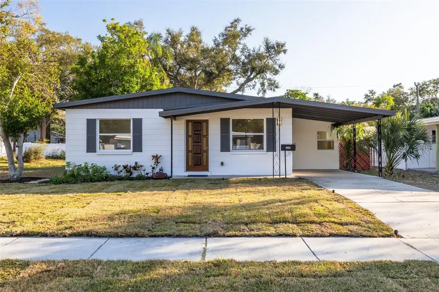 8062 28th Avenue N, Saint Petersburg, FL 33710 - #3