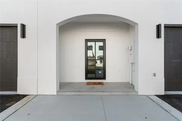 4348 Cambio Gardens Court, TAMPA, FL 33610