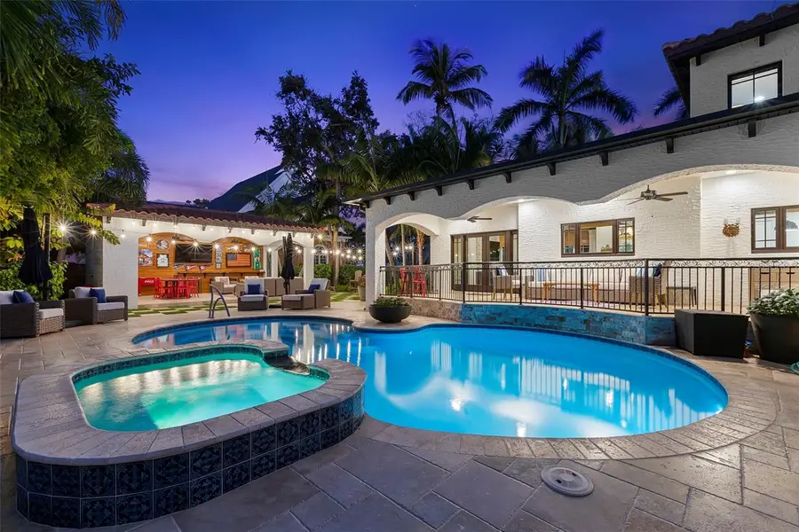 815 15th Avenue Ne, Saint Petersburg, FL 33704 - Image #2