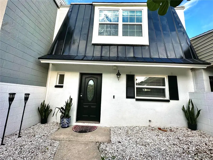 10021 N 53rd Street, Temple Terrace, FL 33617 - #2