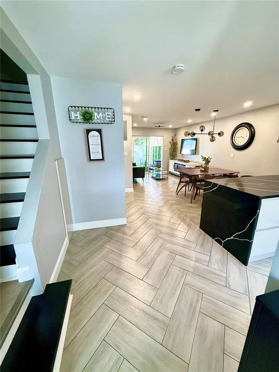 10021 N 53rd Street, Temple Terrace, FL 33617 - #3