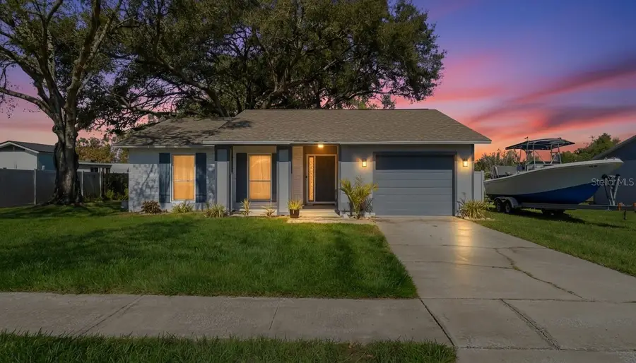 404 King Louis Court, Seffner, FL 33584 - Image #3