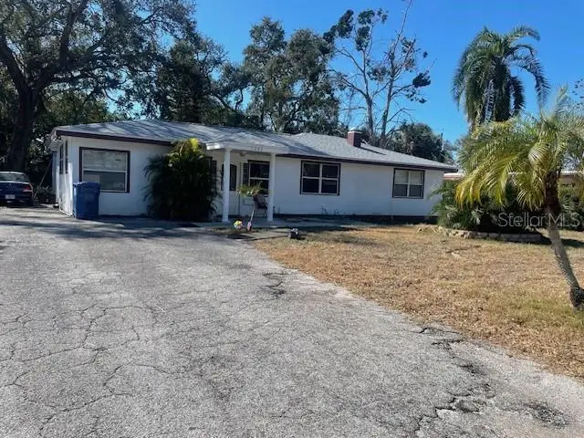 7242 Lynnwood Avenue N, Saint Petersburg, FL 33710 - Image #1