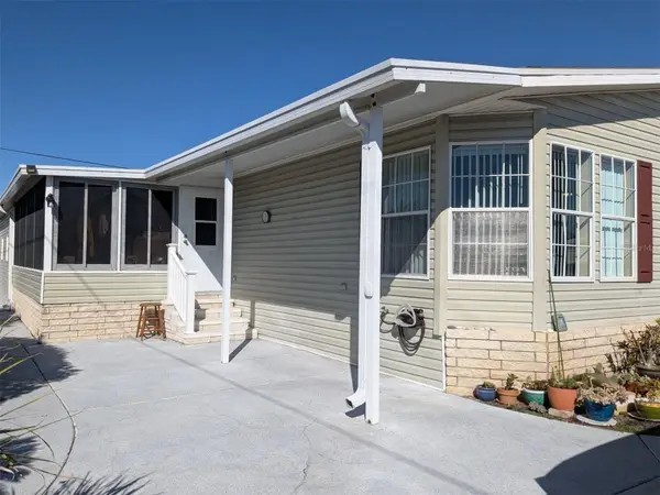 34709 Lake Drive N, PINELLAS PARK, FL 33781