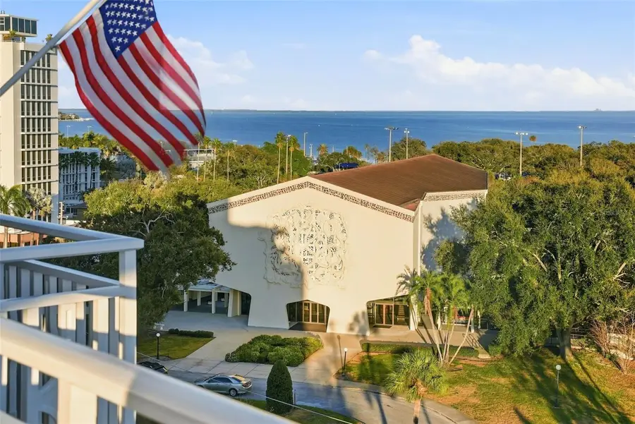 700 Beach Drive Ne #302, Saint Petersburg, FL 33701 - Image #3