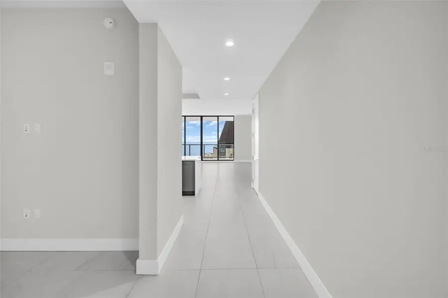 275 1st Avenue S #3304, Saint Petersburg, FL 33701 - Image #2