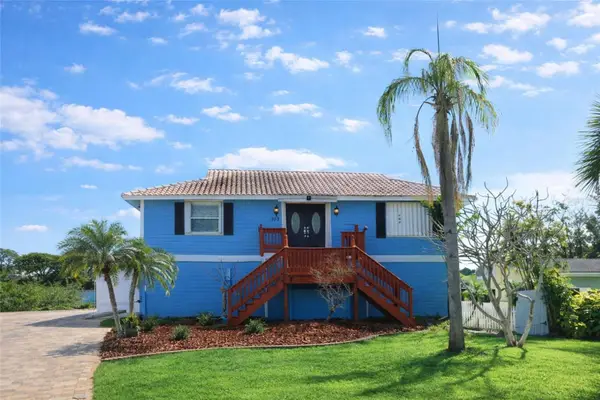 303 Lagoon Drive, PALM HARBOR, FL 34683