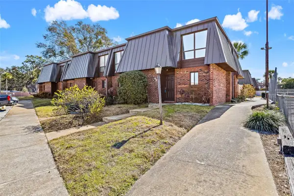 1836 N Crystal Lake Drive #44, LAKELAND, FL 33801