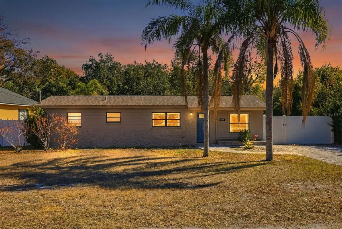 10405 N Woodmere Road, Tampa, FL 33617 - Image #1