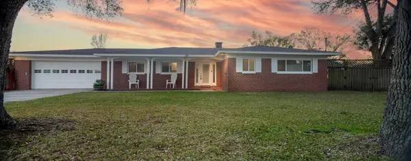 712 Camellia Court, SEFFNER, FL 33584