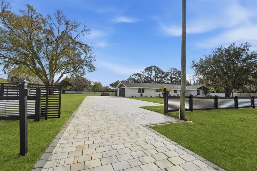 2338 Meadowbrook Drive, Lutz, FL 33558 - #2