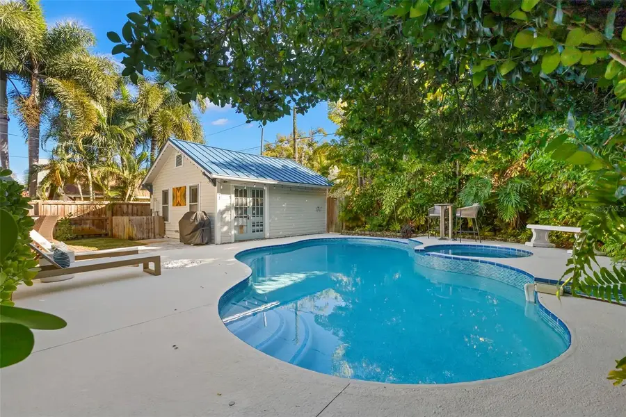 416 14th Avenue Ne, Saint Petersburg, FL 33701 - #2