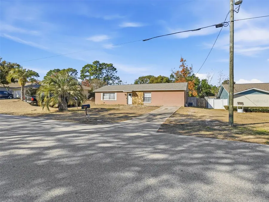 3377 Montano Avenue, Spring Hill, FL 34609 - #3