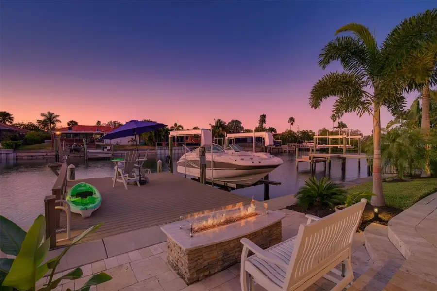 1963 Michigan Avenue Ne, Saint Petersburg, FL 33703 - #3