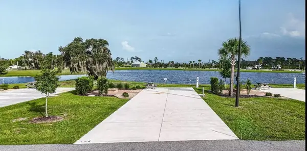 124 Rhett Boulevard E, LAKE WALES, FL 33898