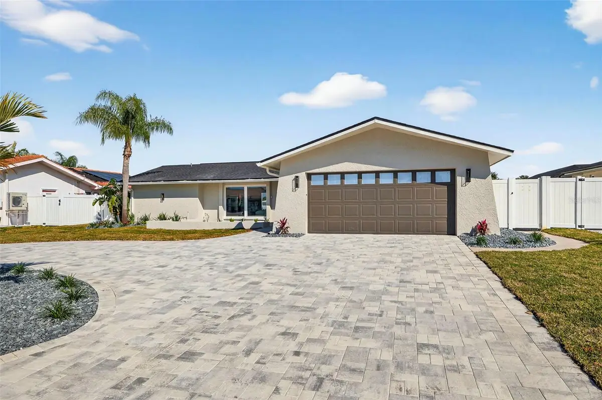 4426 43rd Street S, Saint Petersburg, FL 33702 - #1