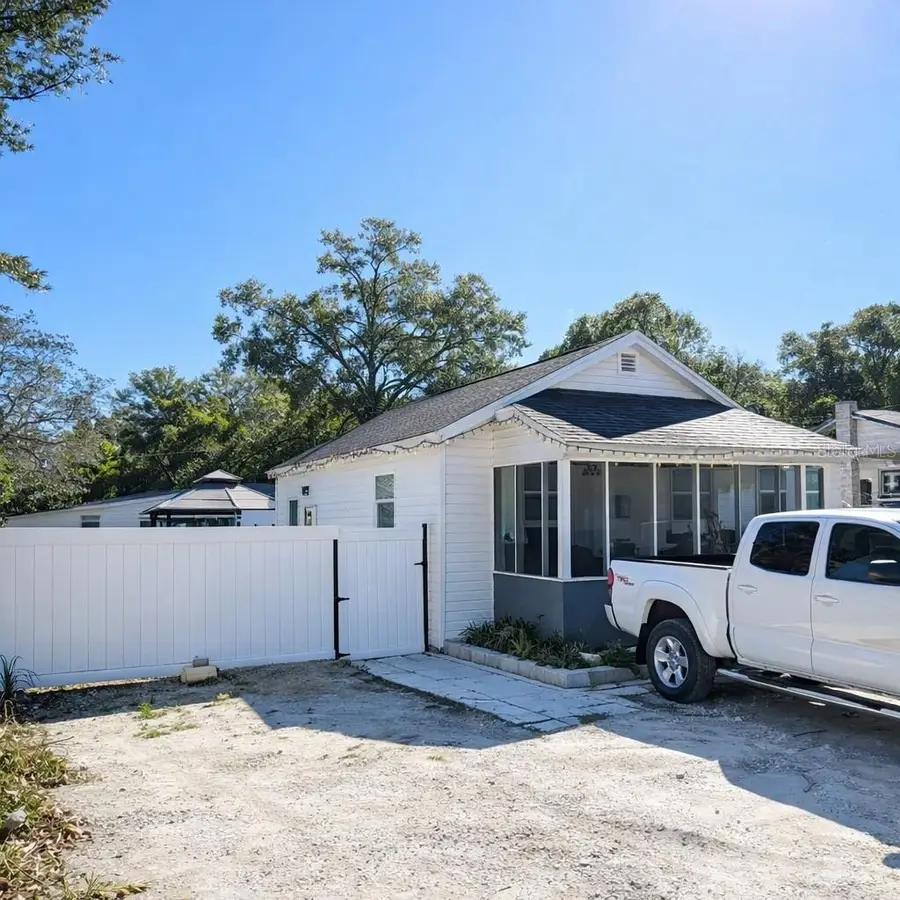 10115 N 14th St, Tampa, FL 33612 - #2