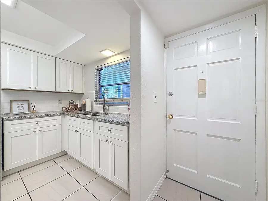 5150 10th Avenue N #107, Saint Petersburg, FL 33710 - #3