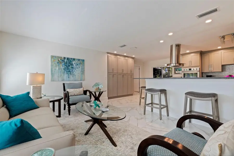 153 58th Avenue S, Saint Petersburg, FL 33705 - #3