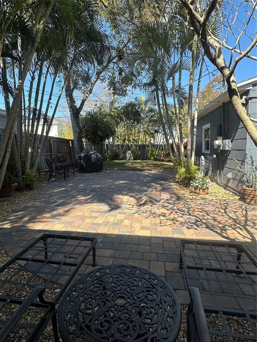 447 28th Avenue N, Saint Petersburg, FL 33704 - #3