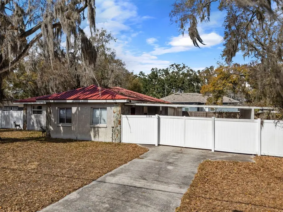 3304 W Reynolds Street, Plant City, FL 33563 - #3