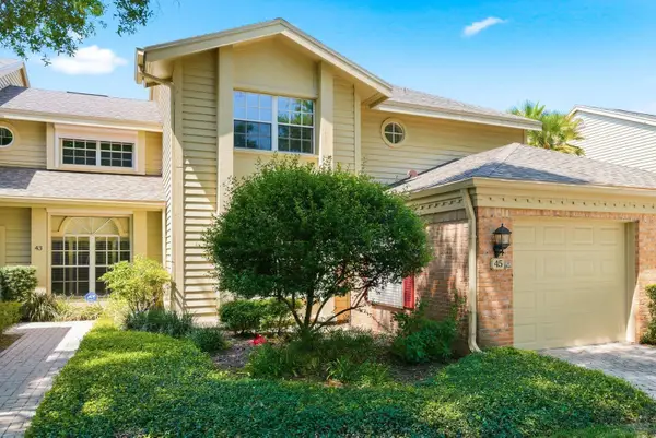 45 Pelican Place, BELLEAIR, FL 33756