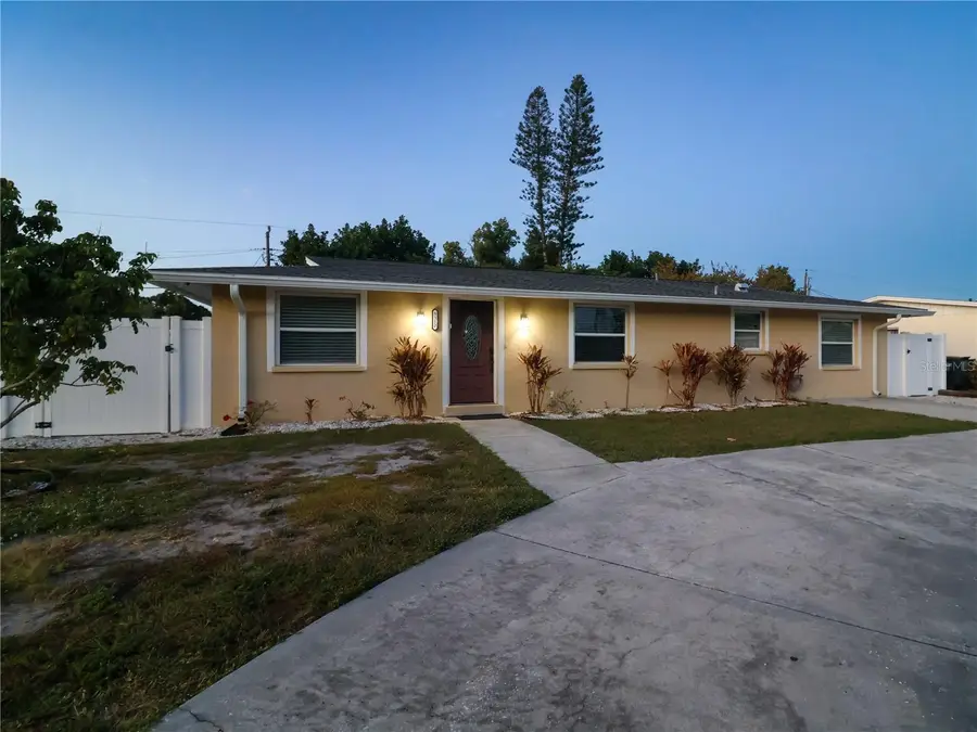 5312 39th Avenue W, Bradenton, FL 34209 - #2