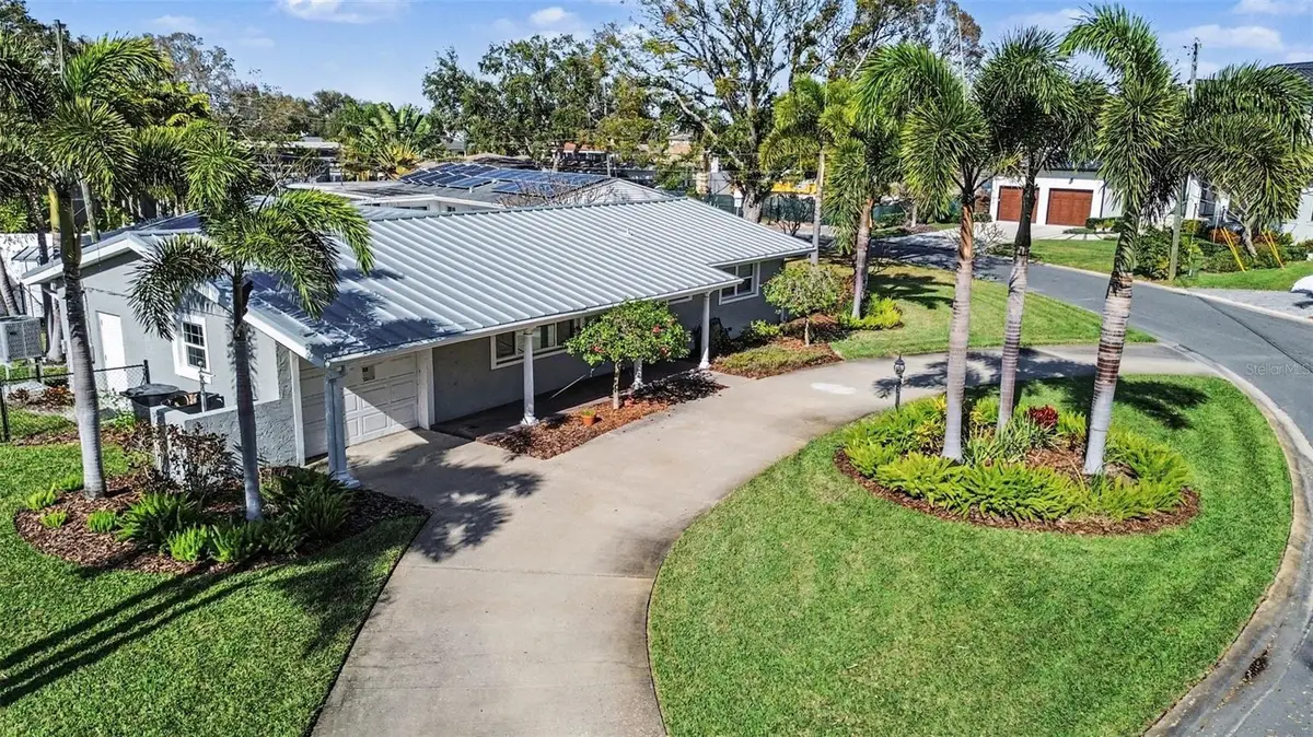 1183 35th Avenue Ne, Saint Petersburg, FL 33704 - #1