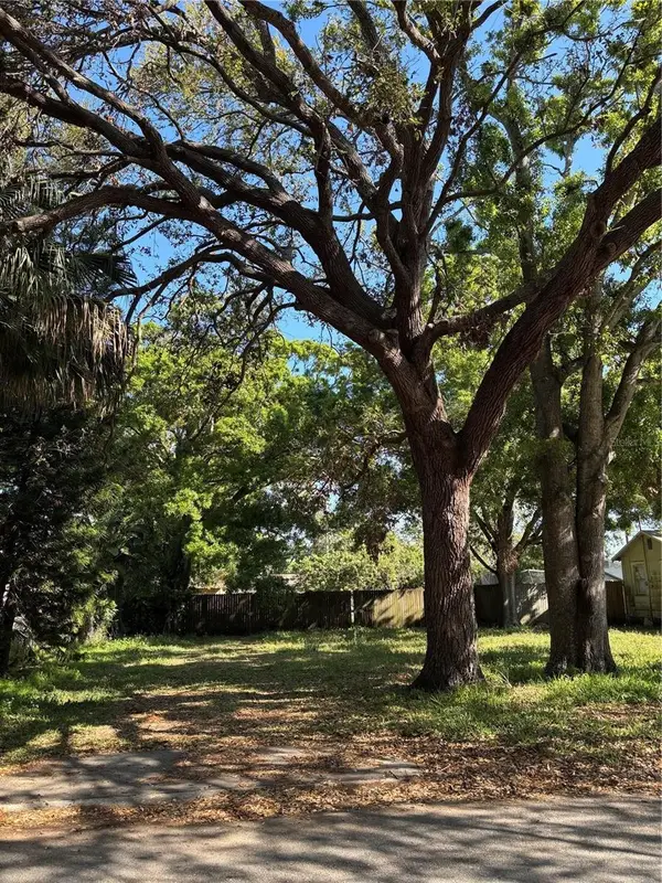 2671 61st Avenue N, ST PETERSBURG, FL 33714