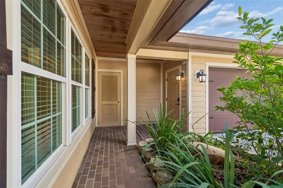 3106 Lake Ellen Drive, Tampa, FL 33618 - #3