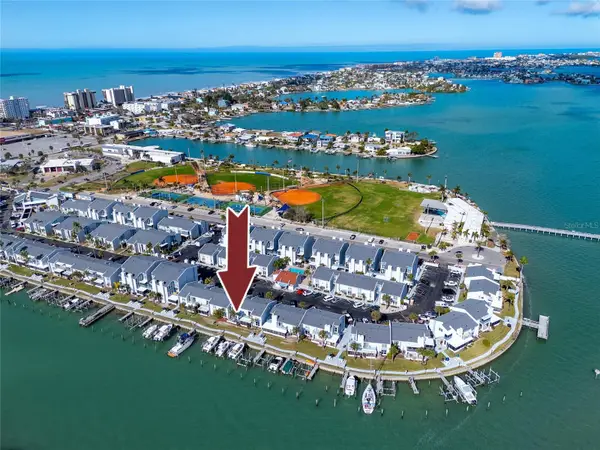 329 Medallion Boulevard #B, MADEIRA BEACH, FL 33708