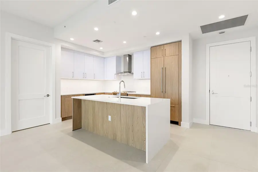 275 1st Avenue S #2108, Saint Petersburg, FL 33701 - #3