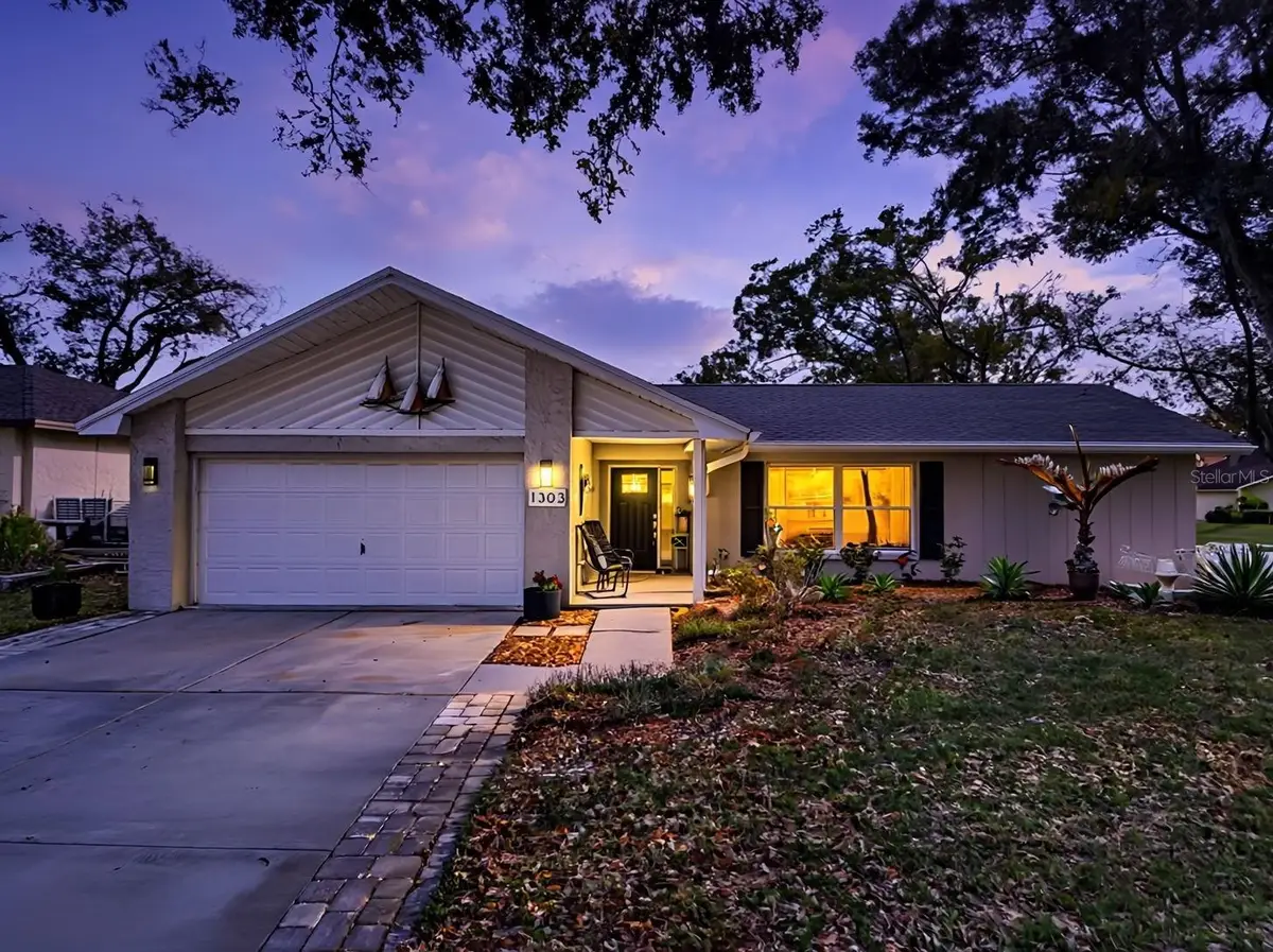 1303 Glengarry Drive, Palm Harbor, FL 34684 - #1