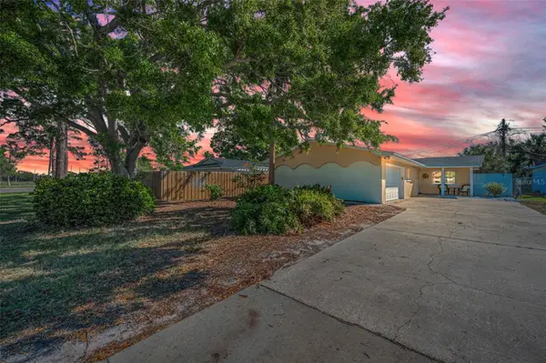 2053 Jefferson Avenue, DUNEDIN, FL 34698