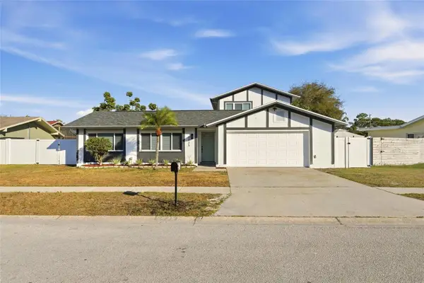 9435 117th Street, SEMINOLE, FL 33772