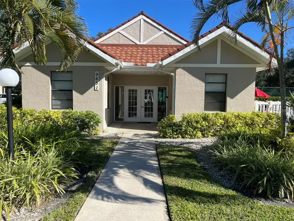 9627 Eaton Gardens Lane #103, FORT MYERS, FL 33919