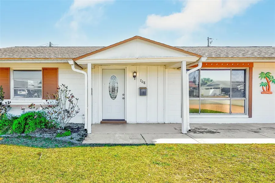 708 Tam O Shanter Avenue, Sun City Center, FL 33573 - #2