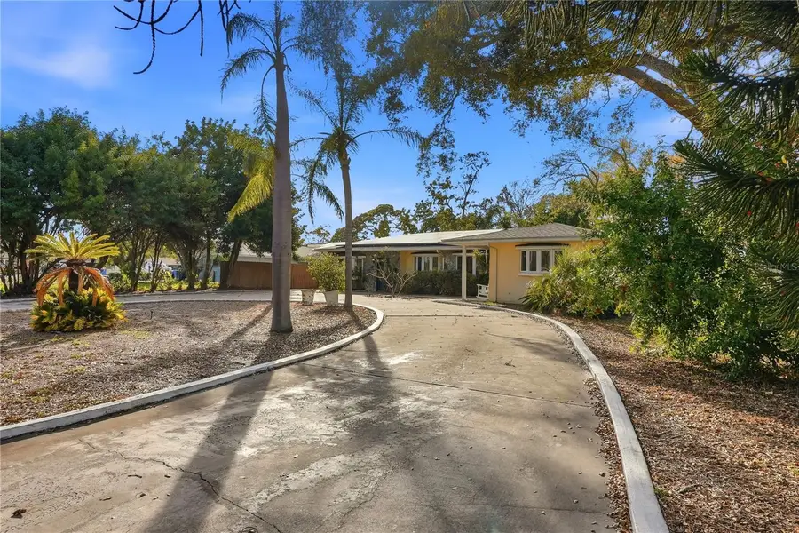 3515 Country Club Way S, Saint Petersburg, FL 33712 - #2