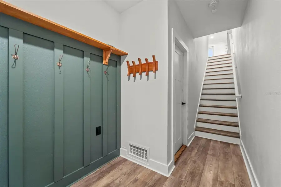 1299 Savona Drive Ne, Saint Petersburg, FL 33702 - #2